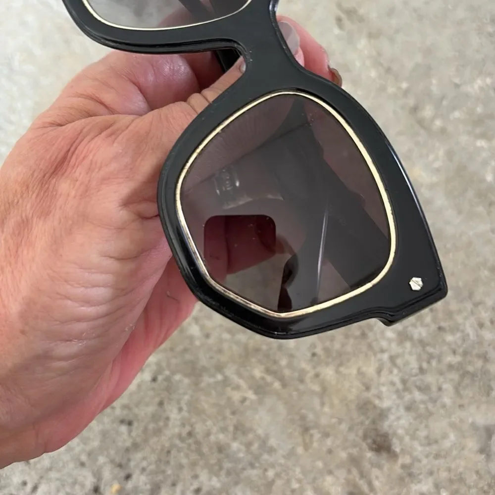 Burberry Primrose sunglasses